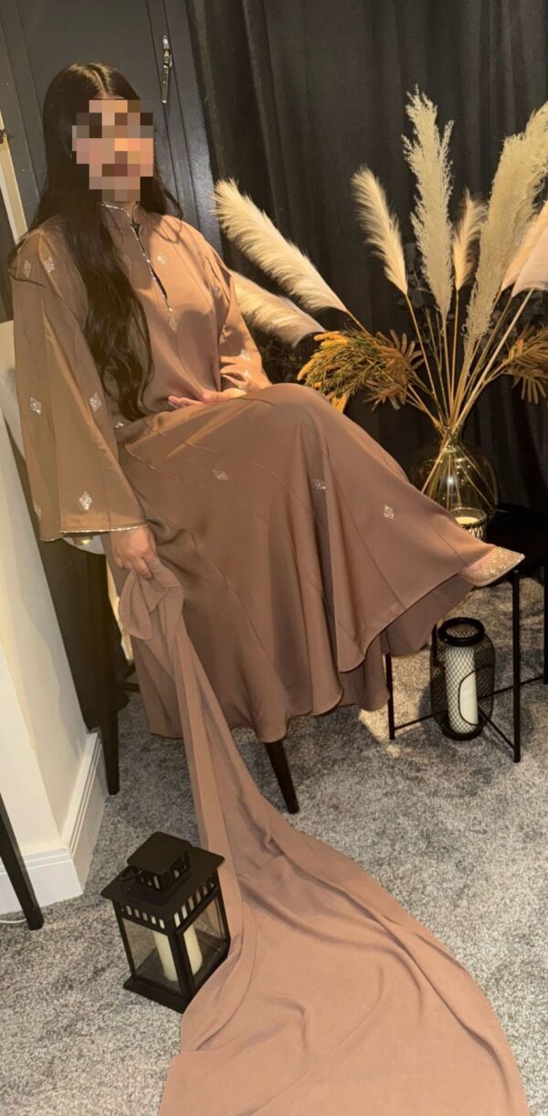 Laila abaya